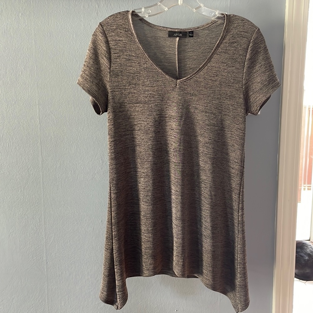 Gray short sleeve shirt
